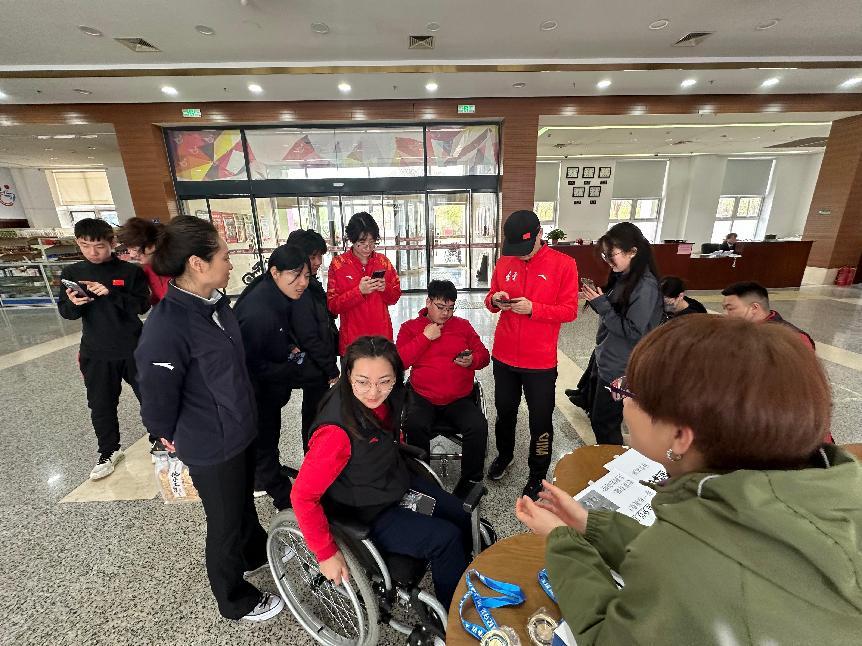 体管中心组织“纯洁体育向我看齐”反兴奋剂主题活动